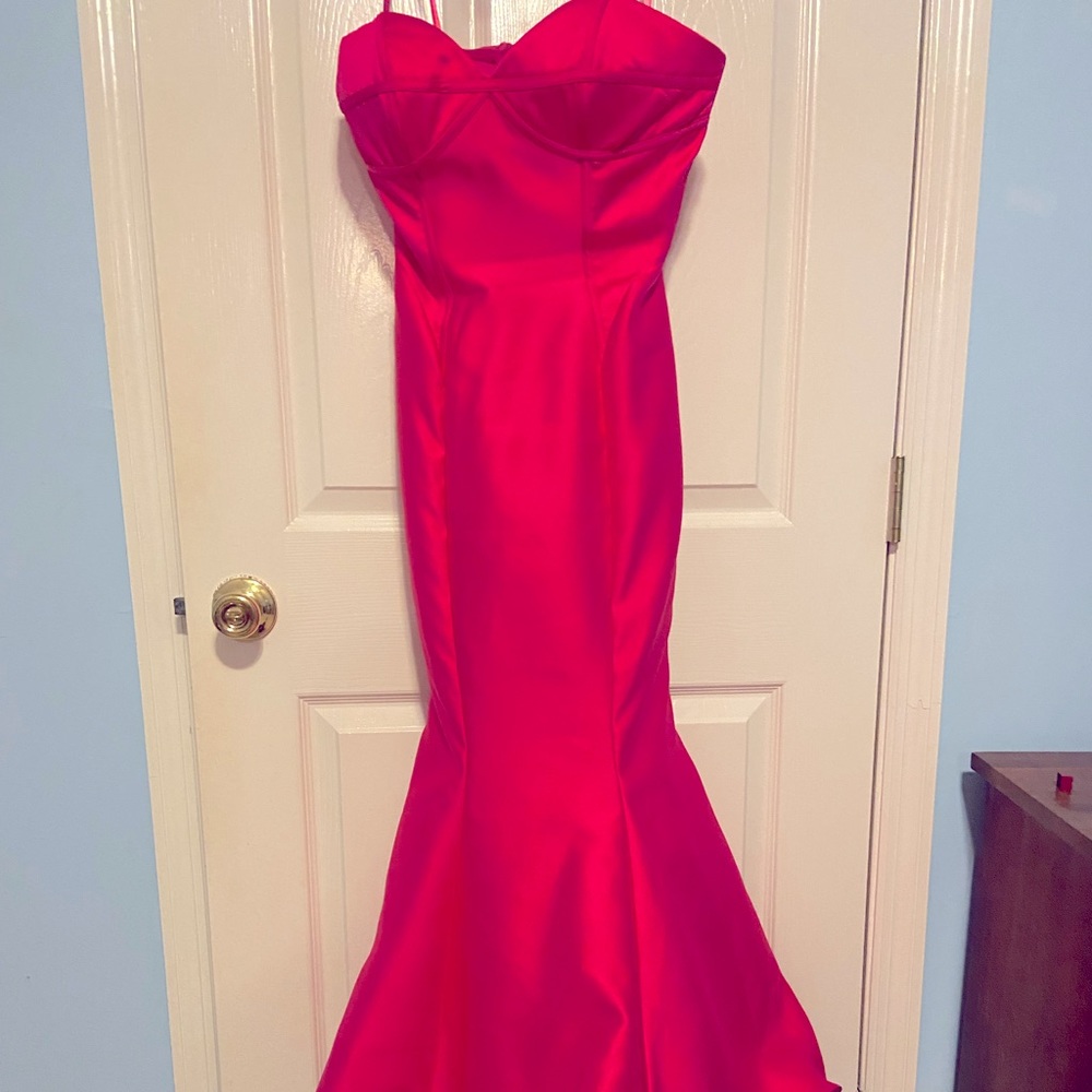 Pink triple tiered Evening Gown size 4 by COLORS